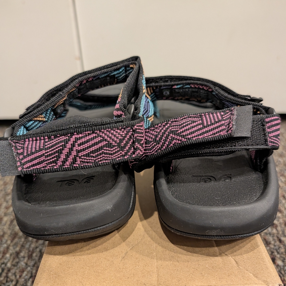 New!! Teva Women's Hurricane Multicolor Strappy Sandals - Size 6 - Picture 5 of 10